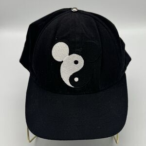 Walt Disney World Yin Yang Mickey Mouse Adult Black Hat Cap Vintage Rate USA